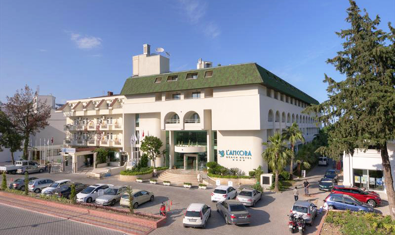 Lancora Beach Hotel